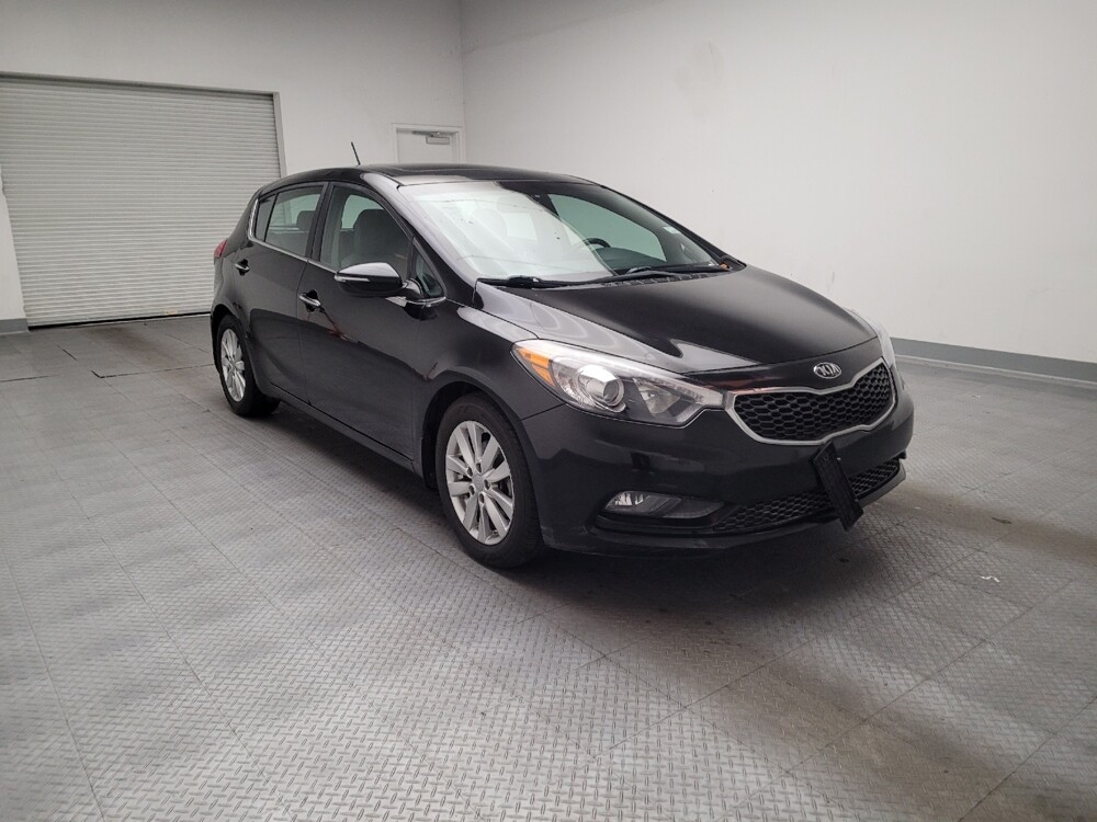 2015 Kia Forte in Riverside, CA 92504 - 18113138 13