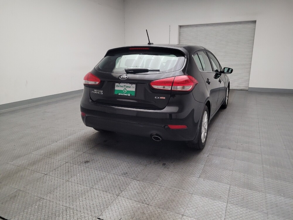 2015 Kia Forte in Riverside, CA 92504 - 18113138 7
