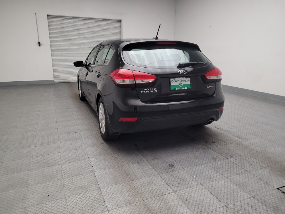 2015 Kia Forte in Riverside, CA 92504 - 18113138 6