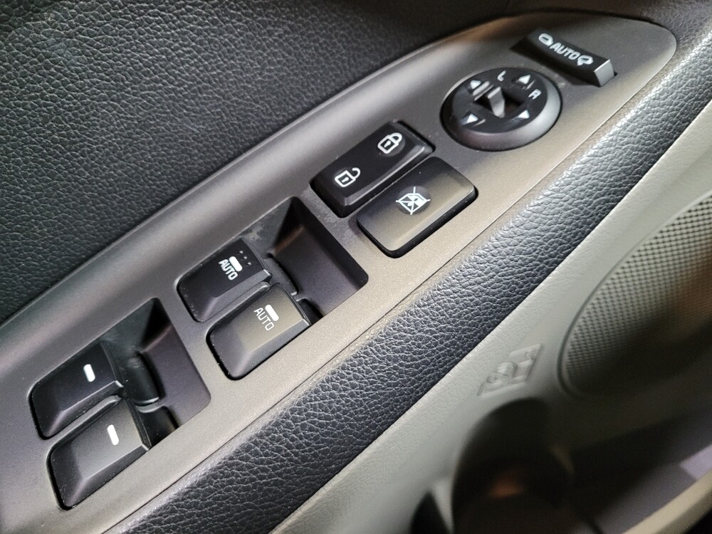 2015 Kia Forte in Riverside, CA 92504 - 18113138 27