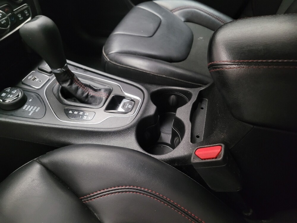 2021 Jeep Cherokee in Montclair, CA 91763 - 18113142 26