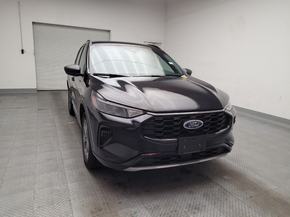 2024 Ford Escape in Riverside, CA 92504 - 18113149 14