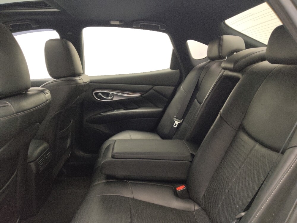 2017 INFINITI Q70 in Knoxville, TN 37923 - 18113160 18