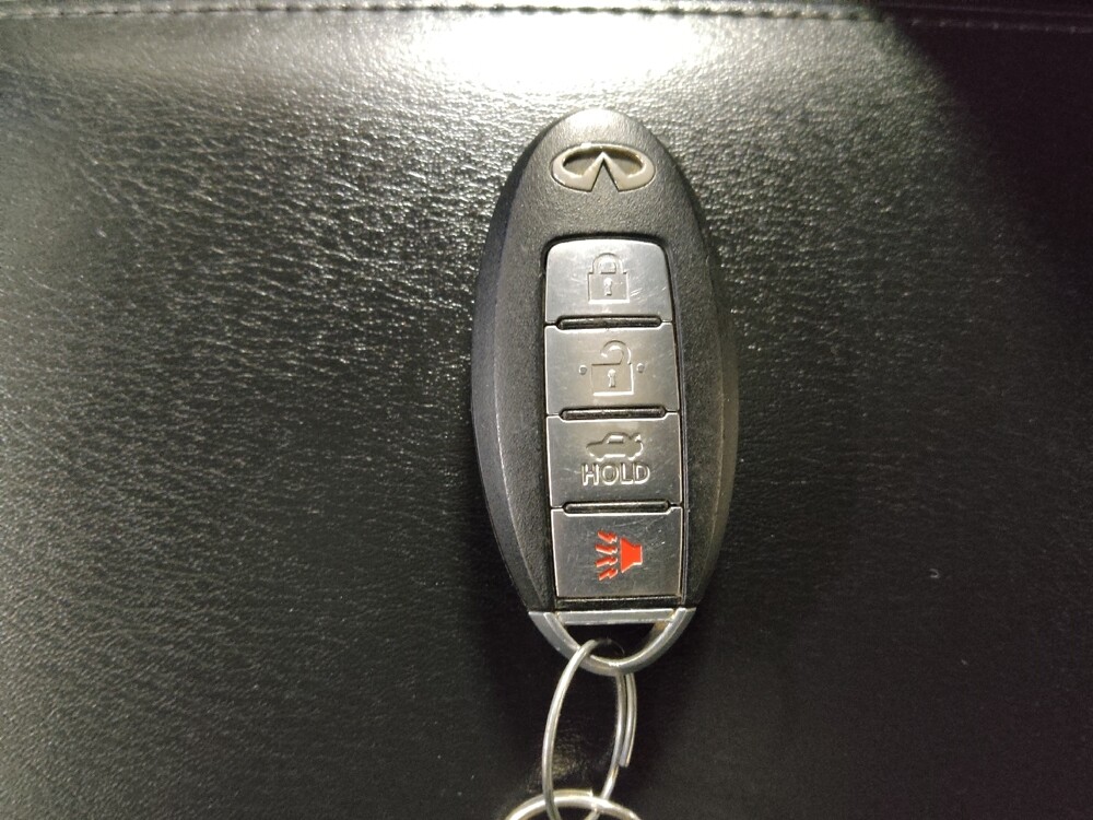 2017 INFINITI Q70 in Knoxville, TN 37923 - 18113160 32