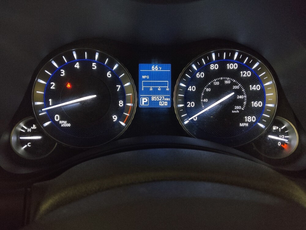 2017 INFINITI Q70 in Knoxville, TN 37923 - 18113160 23