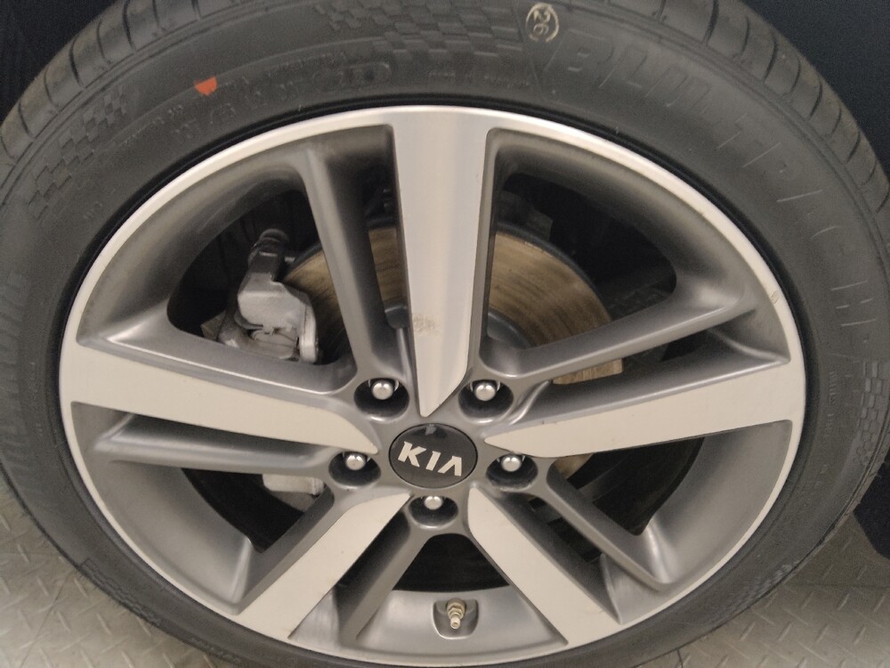 2017 Kia Forte in Morrow, GA 30260 - 18113164 31