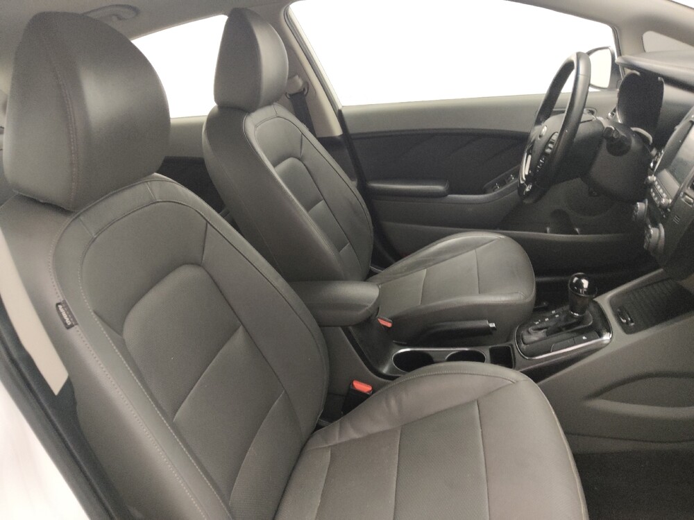 2017 Kia Forte in Morrow, GA 30260 - 18113164 21