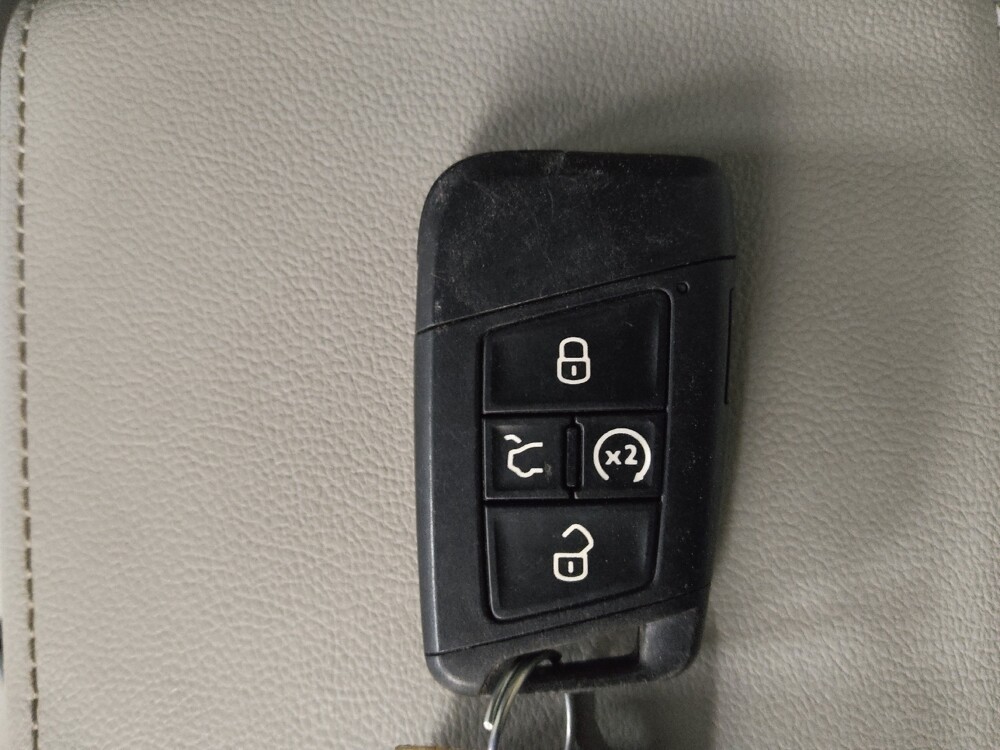 2022 Volkswagen Tiguan in Stone Mountain, GA 30083 - 18113178 32