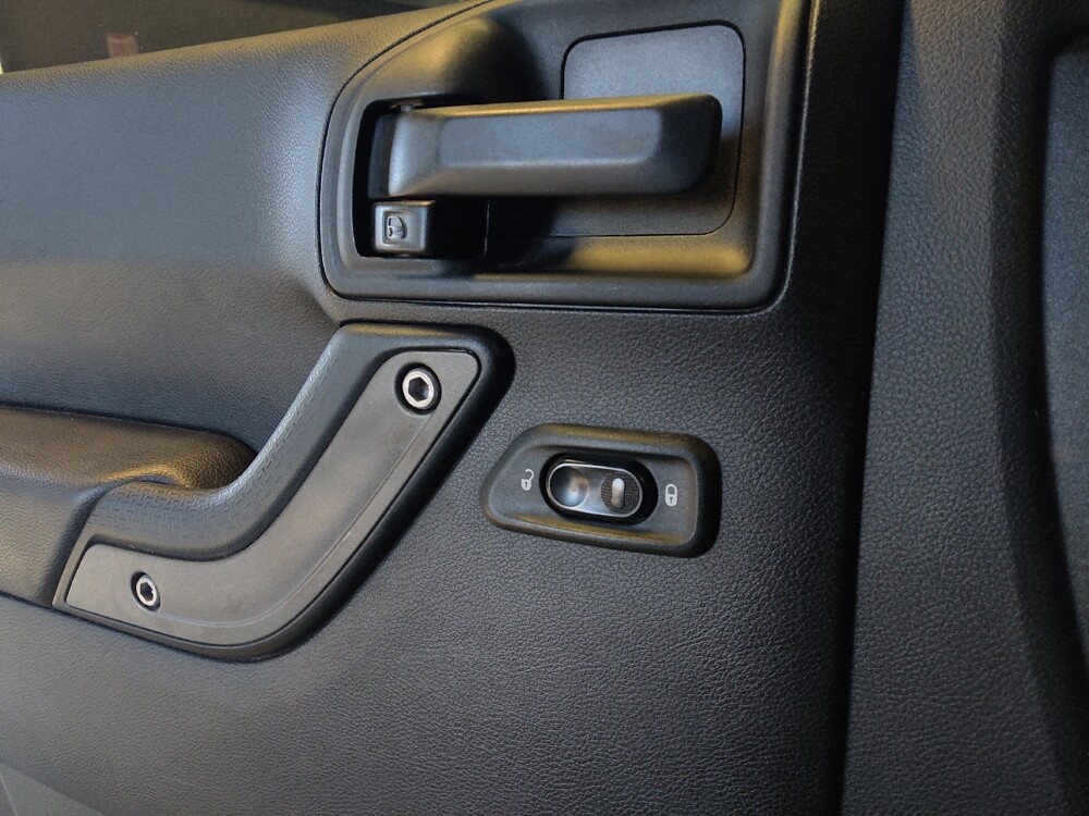 2017 Jeep Wrangler in Tucson, AZ 85705 - 18113197 27