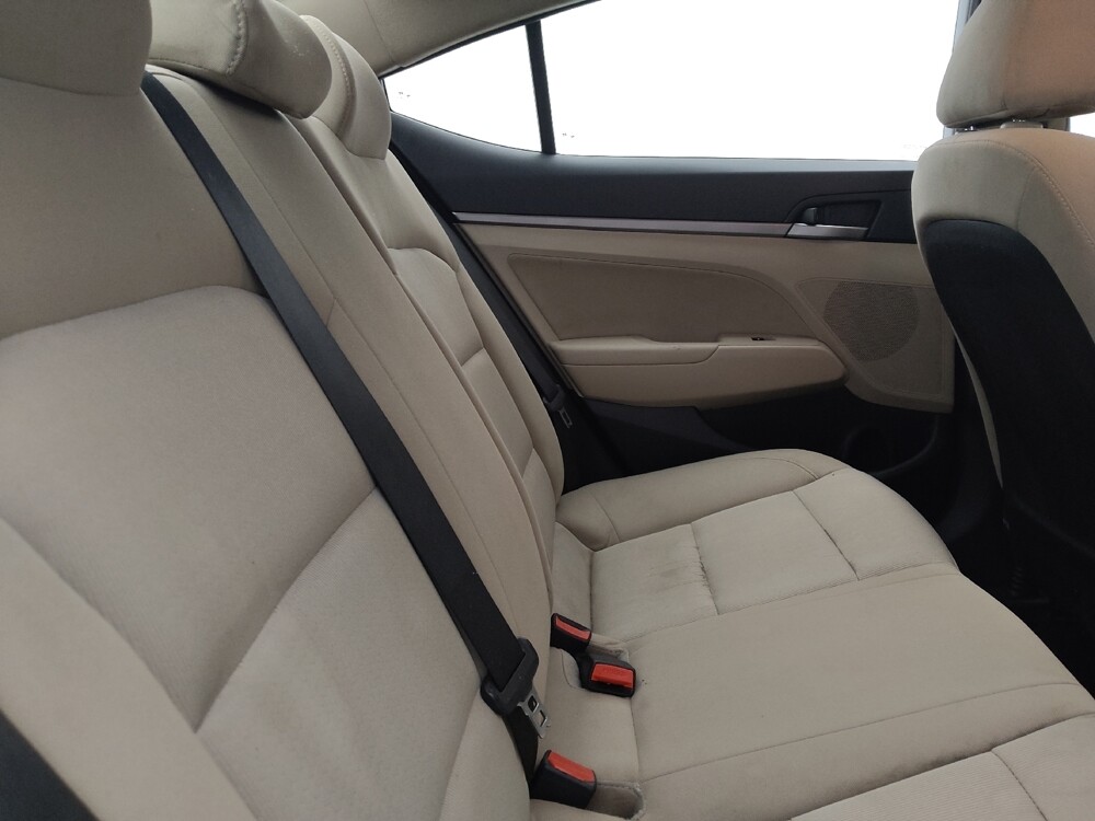 2018 Hyundai Elantra in Charleston, SC 29414 - 18113202 19