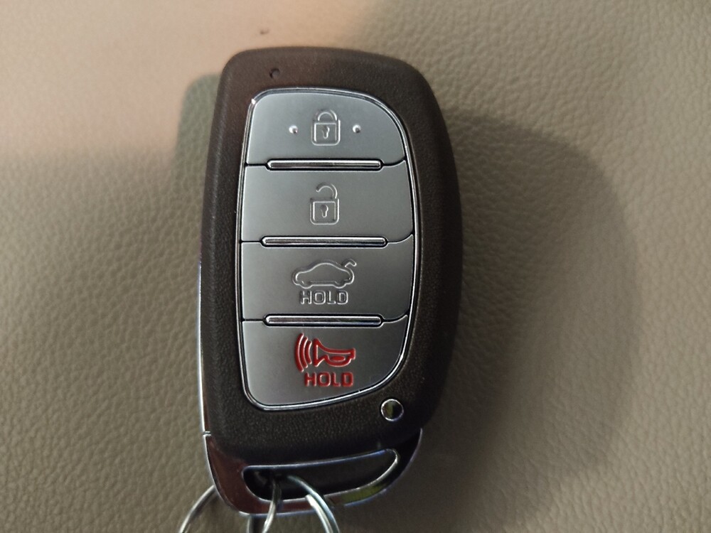 2018 Hyundai Elantra in Charleston, SC 29414 - 18113202 32