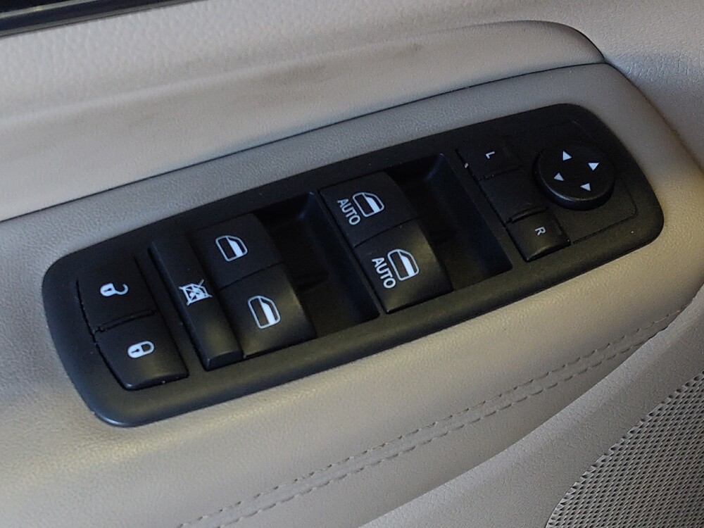 2019 Jeep Grand Cherokee in Knoxville, TN 37923 - 18113207 27