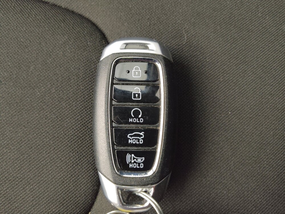 2022 Hyundai Elantra in Bradenton, FL 34207 - 18113208 32