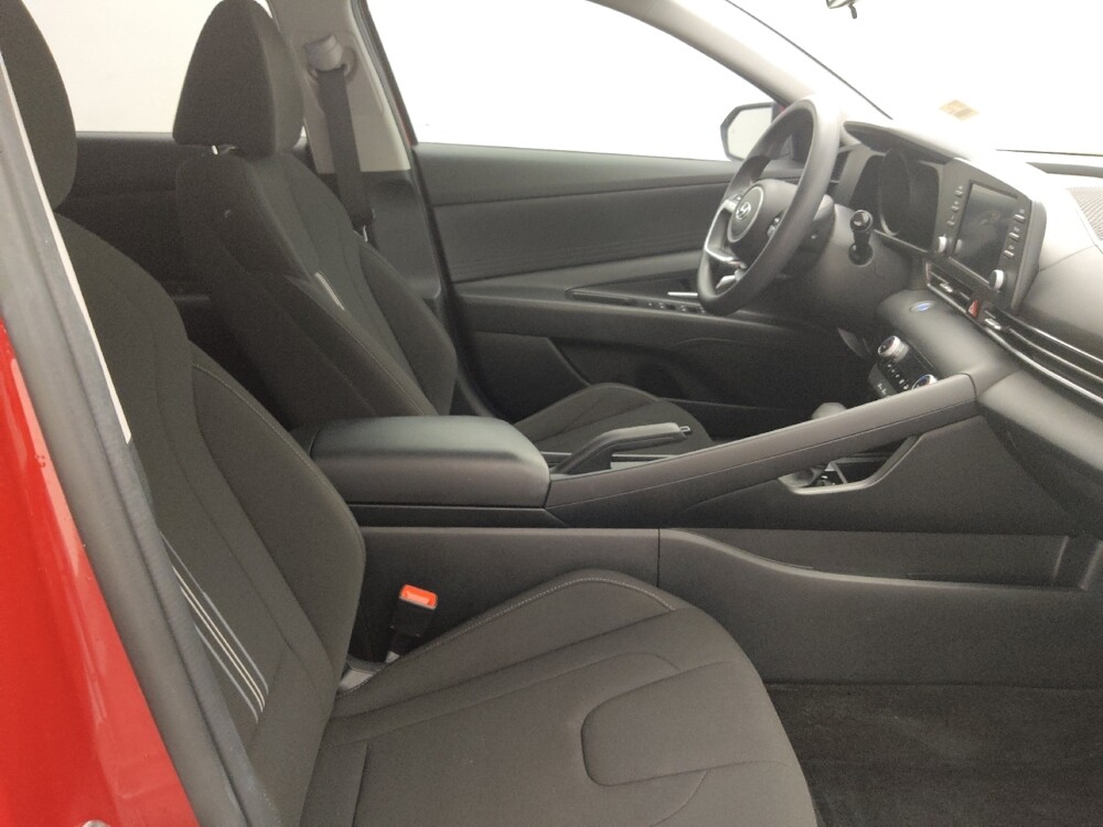 2022 Hyundai Elantra in Bradenton, FL 34207 - 18113208 21