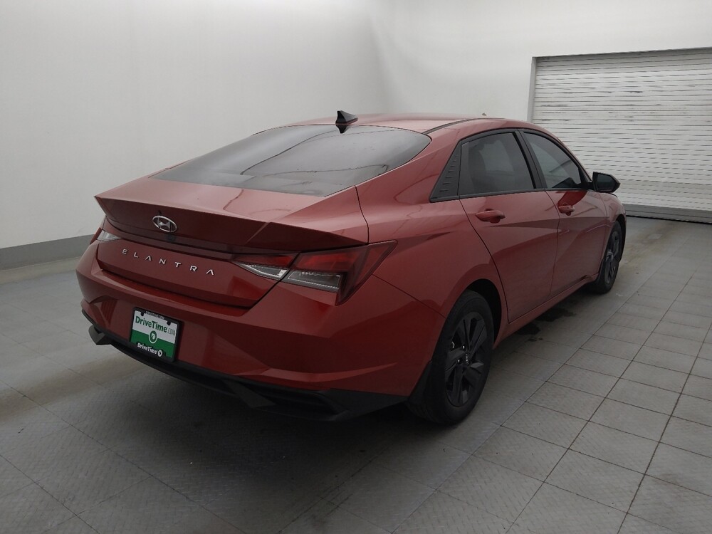 2022 Hyundai Elantra in Bradenton, FL 34207 - 18113208 9