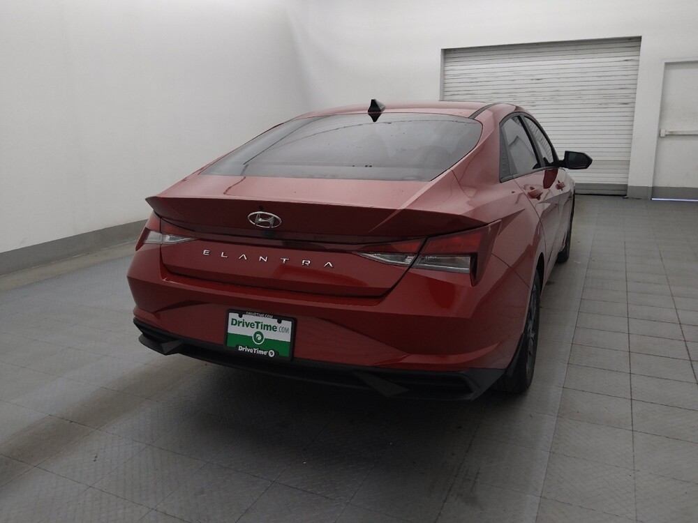 2022 Hyundai Elantra in Bradenton, FL 34207 - 18113208 7