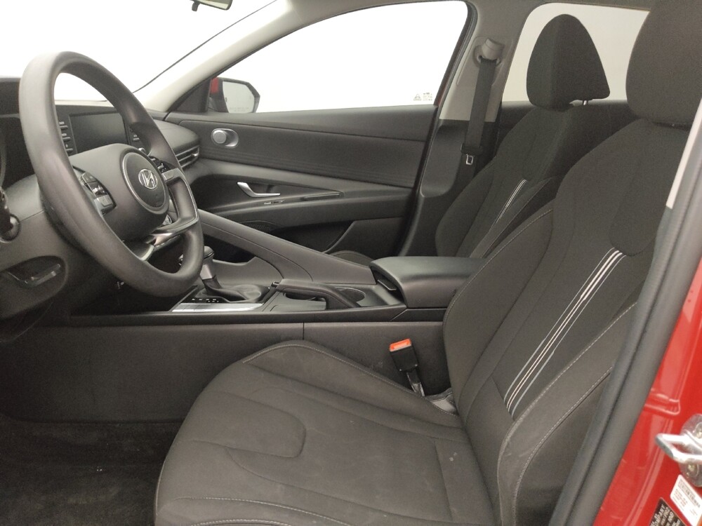 2022 Hyundai Elantra in Bradenton, FL 34207 - 18113208 17