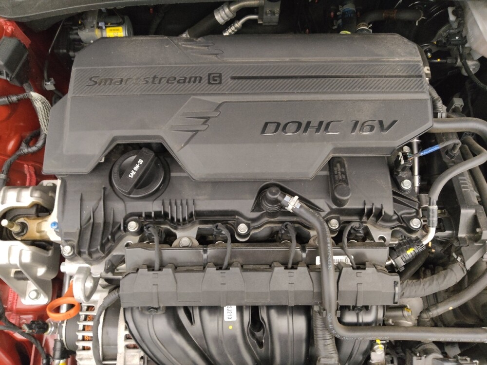 2022 Hyundai Elantra in Bradenton, FL 34207 - 18113208 30