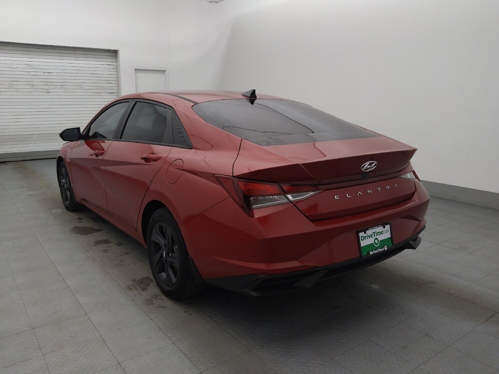 2022 Hyundai Elantra in Bradenton, FL 34207 - 18113208 5