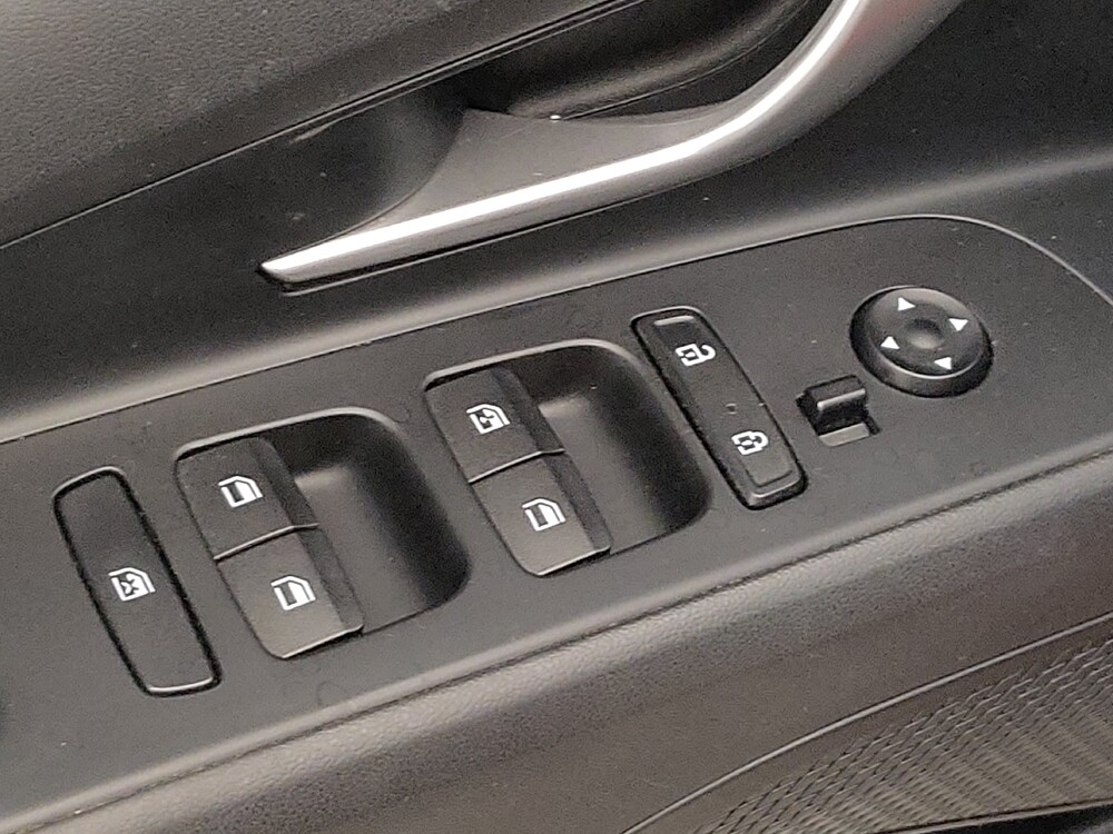 2022 Hyundai Elantra in Bradenton, FL 34207 - 18113208 27