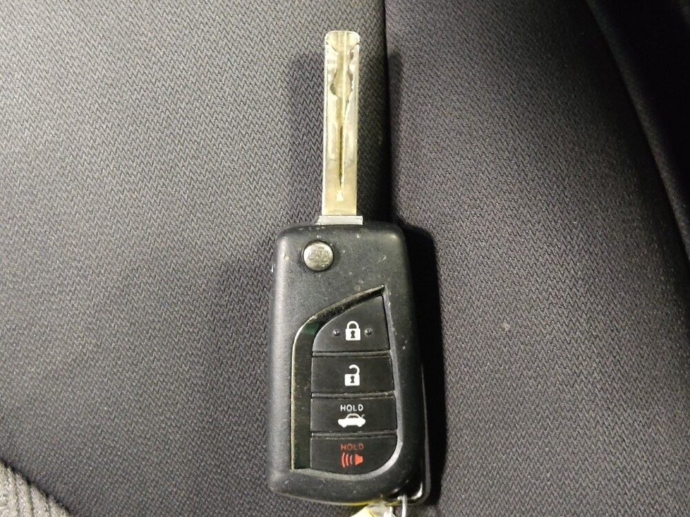 2019 Toyota Camry in Bradenton, FL 34207 - 18113219 32