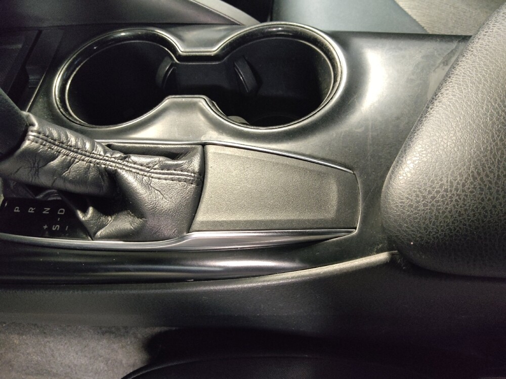 2019 Toyota Camry in Bradenton, FL 34207 - 18113219 26