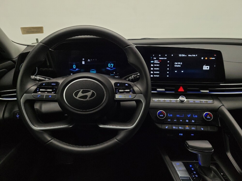 2025 Hyundai Elantra in Las Vegas, NV 89102 - 18113228 22