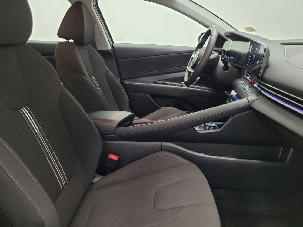 2025 Hyundai Elantra in Las Vegas, NV 89102 - 18113228 21