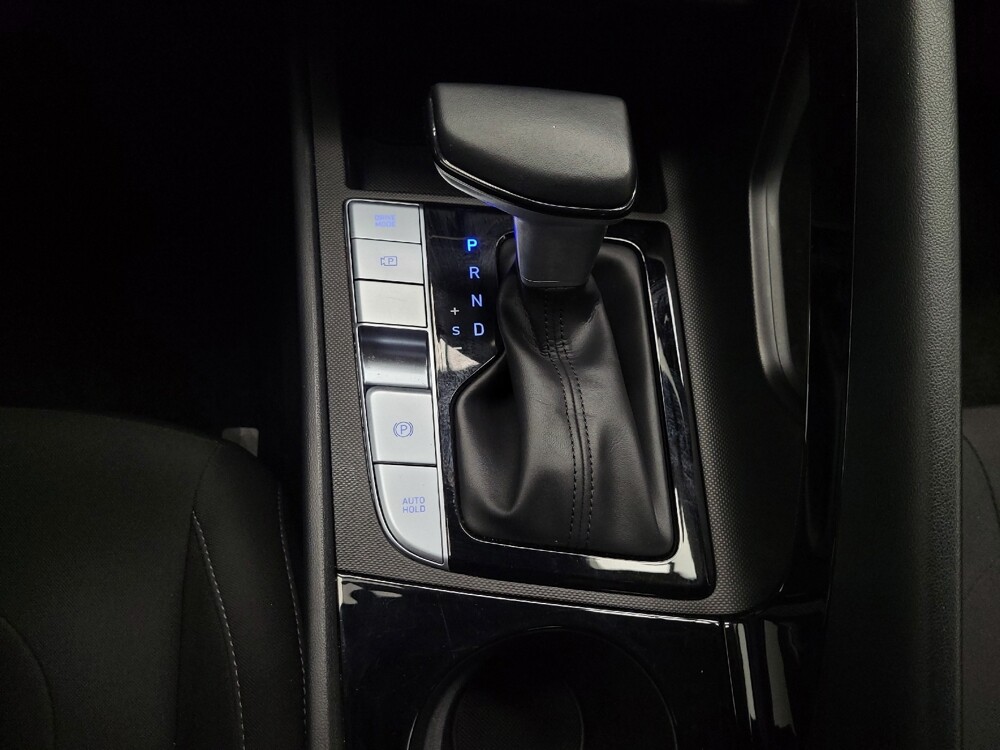 2025 Hyundai Elantra in Las Vegas, NV 89102 - 18113228 26