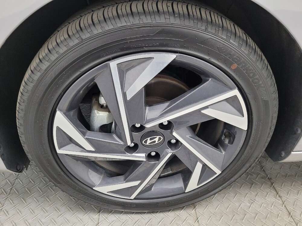 2025 Hyundai Elantra in Las Vegas, NV 89102 - 18113228 31