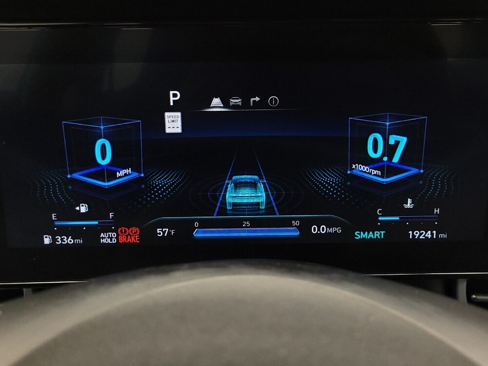 2025 Hyundai Elantra in Las Vegas, NV 89102 - 18113228 23