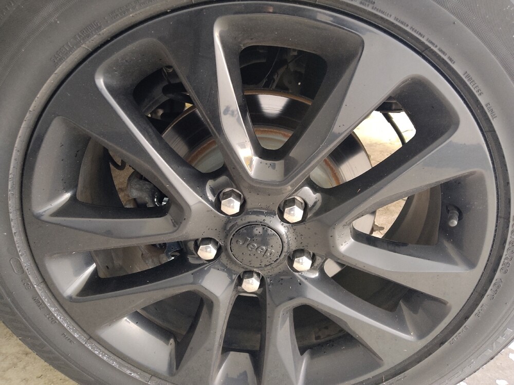 2017 Jeep Grand Cherokee in Macon, GA 31210 - 18113234 31