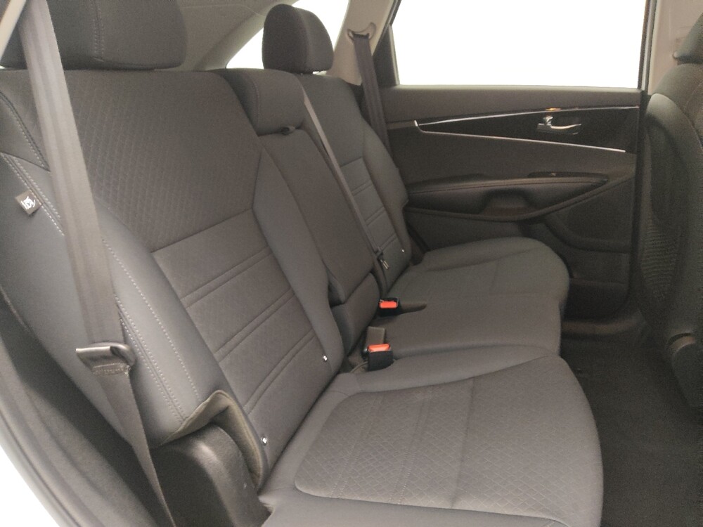 2020 Kia Sorento in Gainesville, FL 32609 - 18113239 19