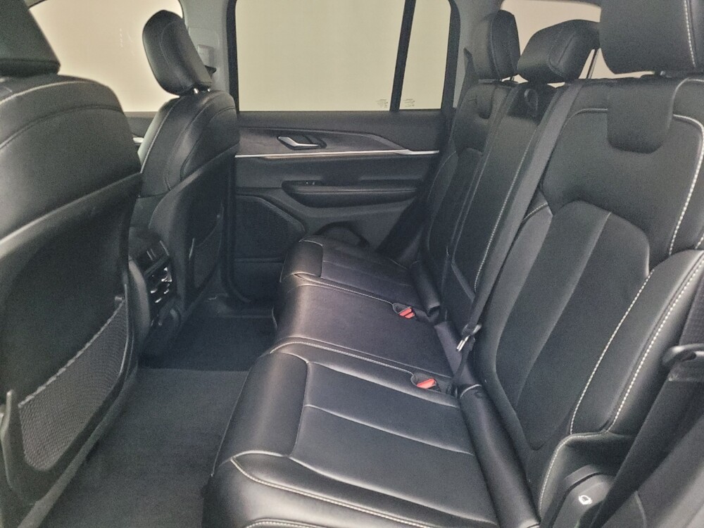 2023 Jeep Grand Cherokee in Athens, GA 30606 - 18113245 18