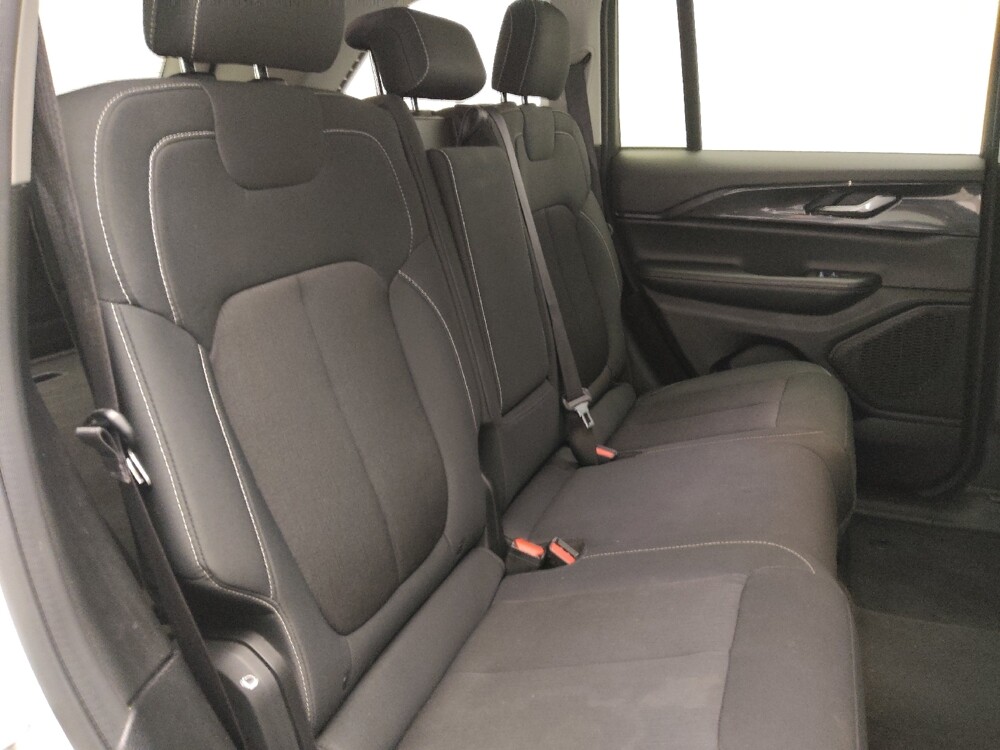 2023 Jeep Grand Cherokee in Greenville, SC 29607 - 18113252 19