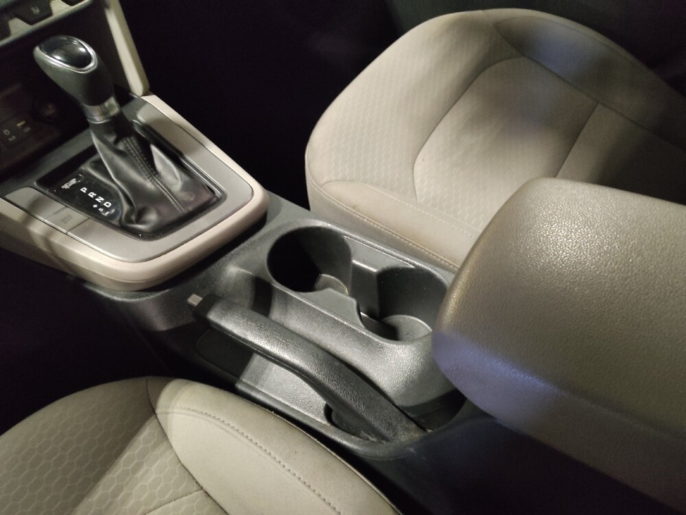 2020 Hyundai Elantra in Gainesville, FL 32609 - 18113254 26