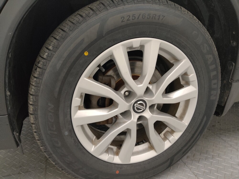 2018 Nissan Rogue in Greensboro, NC 27407 - 18113267 31