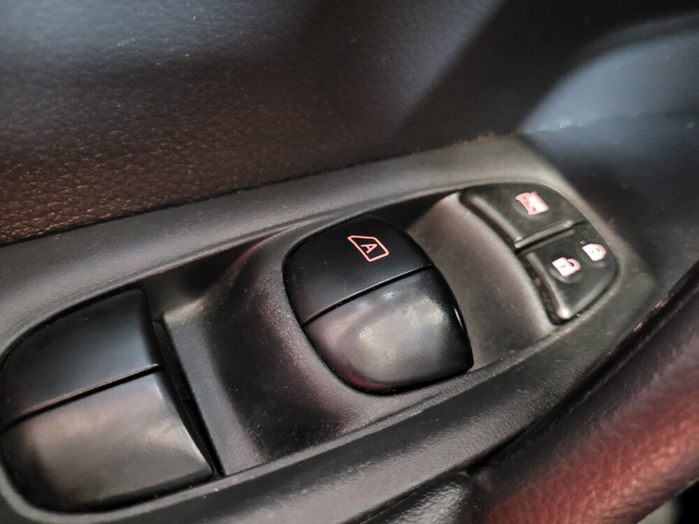 2018 Nissan Rogue in Greensboro, NC 27407 - 18113267 27