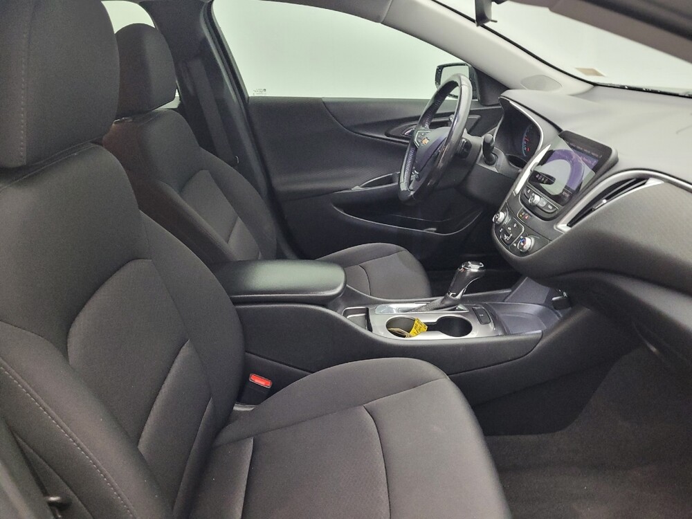 2020 Chevrolet Malibu in Raleigh, NC 27604 - 18113269 21