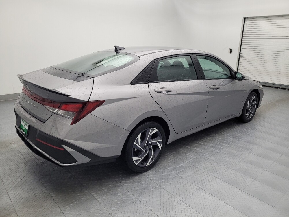 2025 Hyundai Elantra in Charleston, SC 29414 - 18113275 10