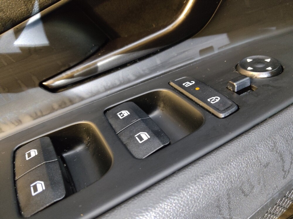 2025 Hyundai Elantra in Charleston, SC 29414 - 18113275 27