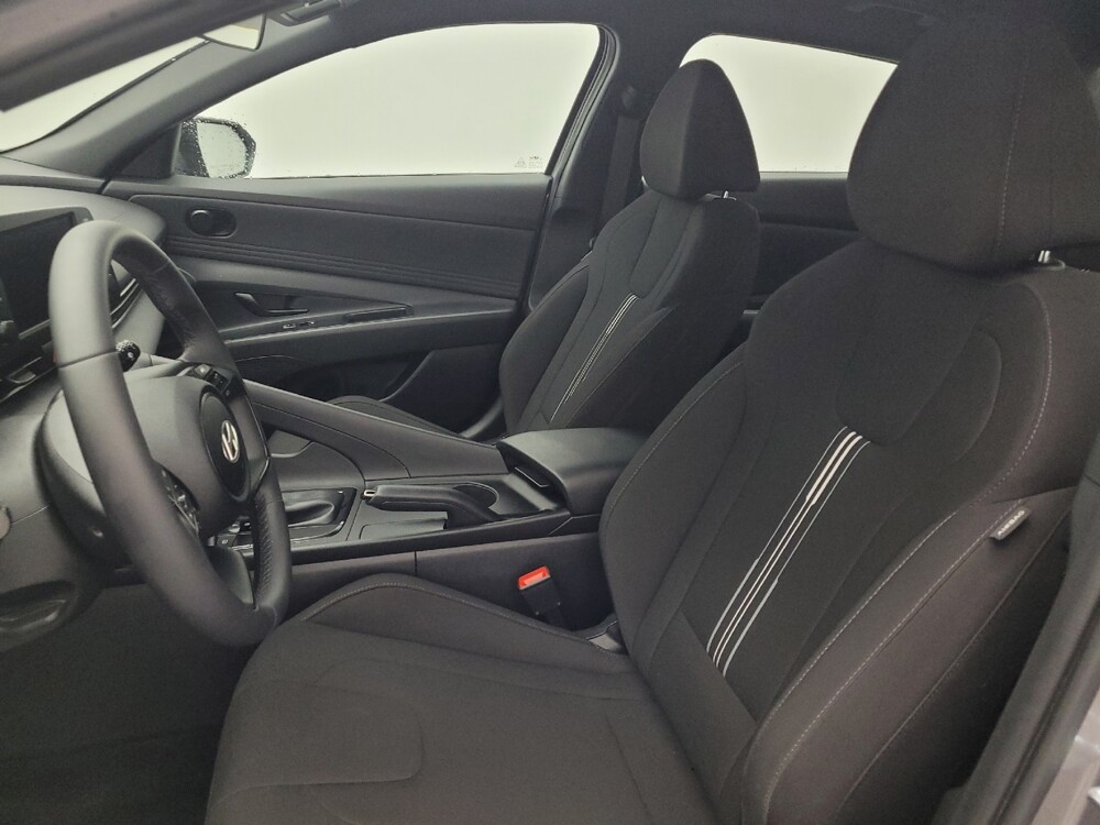 2025 Hyundai Elantra in Charleston, SC 29414 - 18113275 17