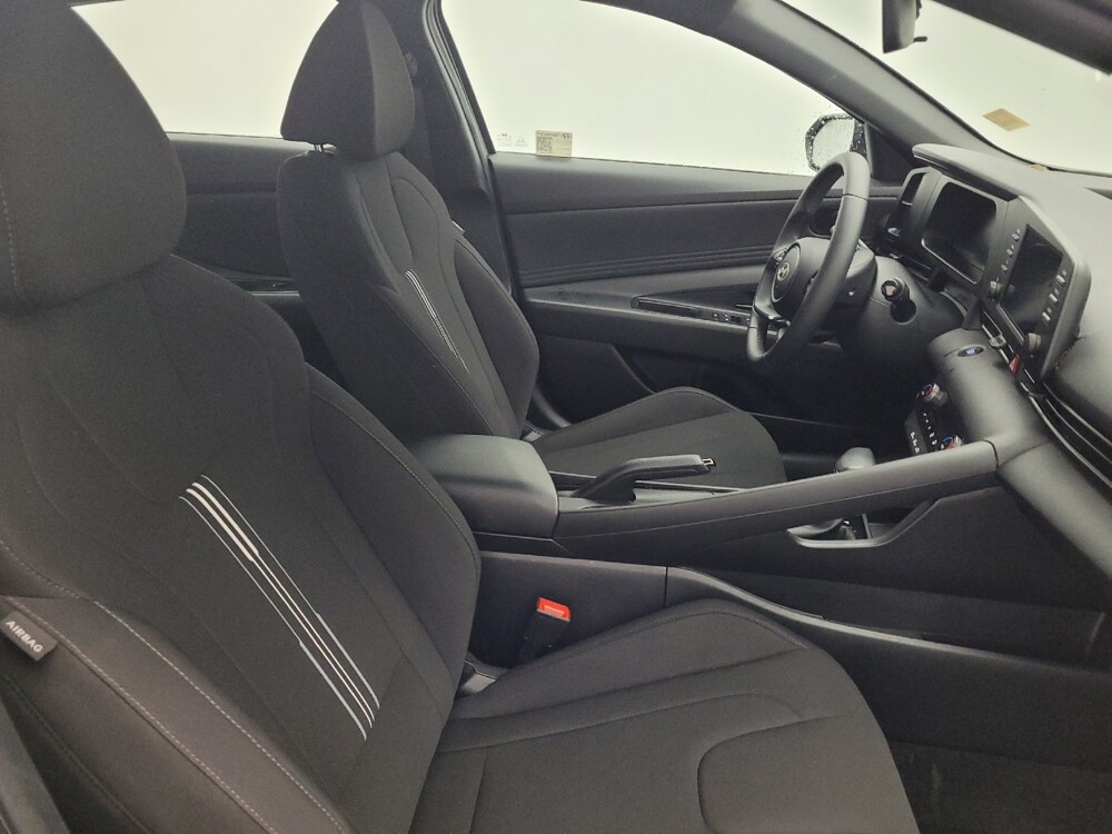 2025 Hyundai Elantra in Charleston, SC 29414 - 18113275 21