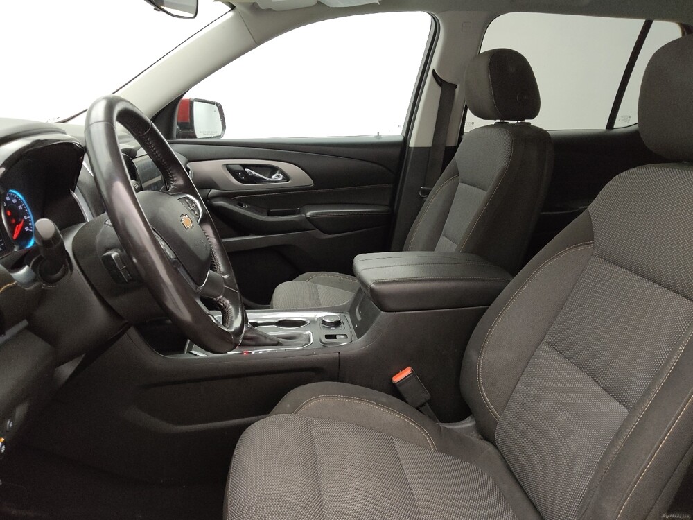 2019 Chevrolet Traverse in Charleston, SC 29414 - 18113276 17