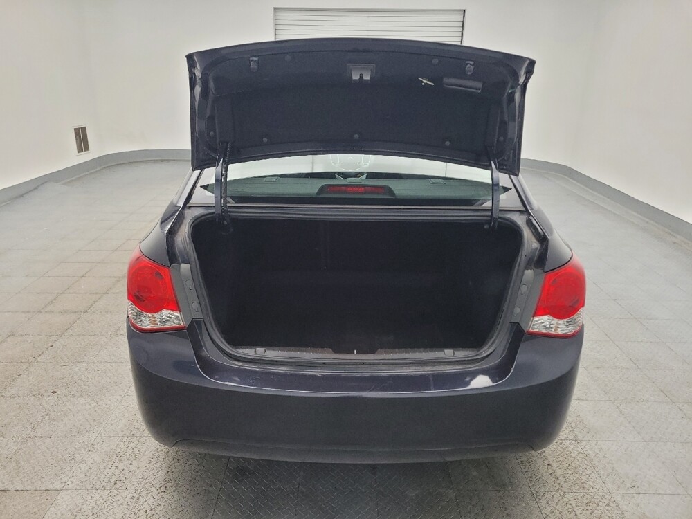 2016 Chevrolet Cruze in Maple Heights, OH 44137 - 18113309 29