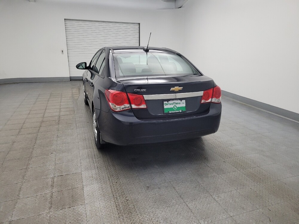 2016 Chevrolet Cruze in Maple Heights, OH 44137 - 18113309 6