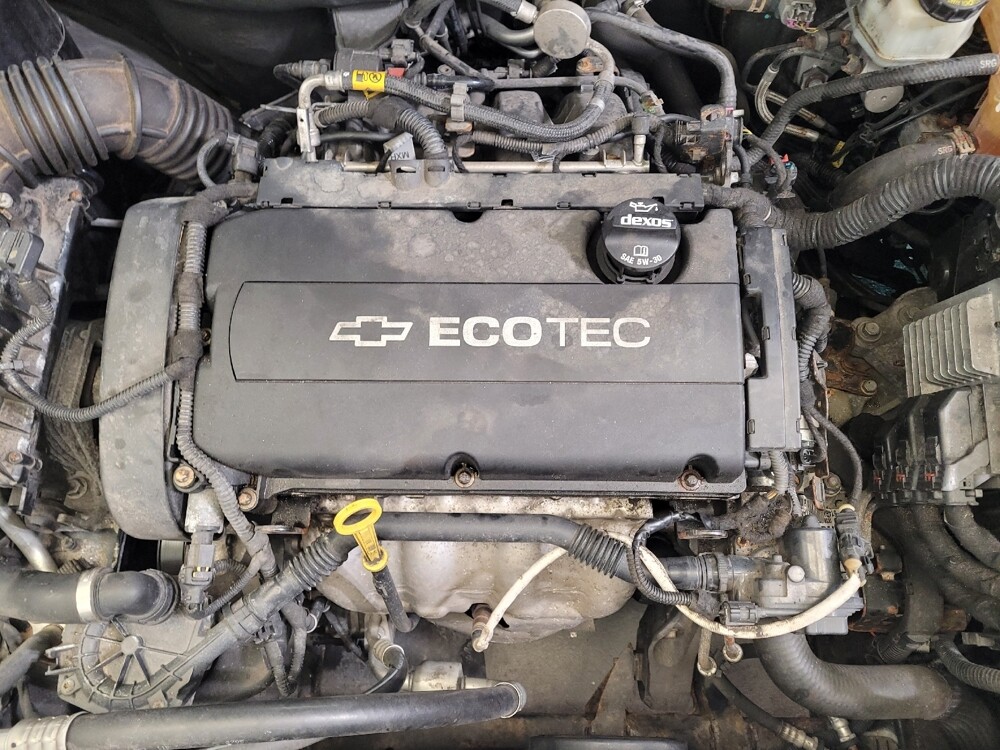 2016 Chevrolet Cruze in Maple Heights, OH 44137 - 18113309 30