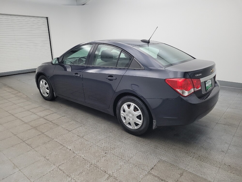 2016 Chevrolet Cruze in Maple Heights, OH 44137 - 18113309 3