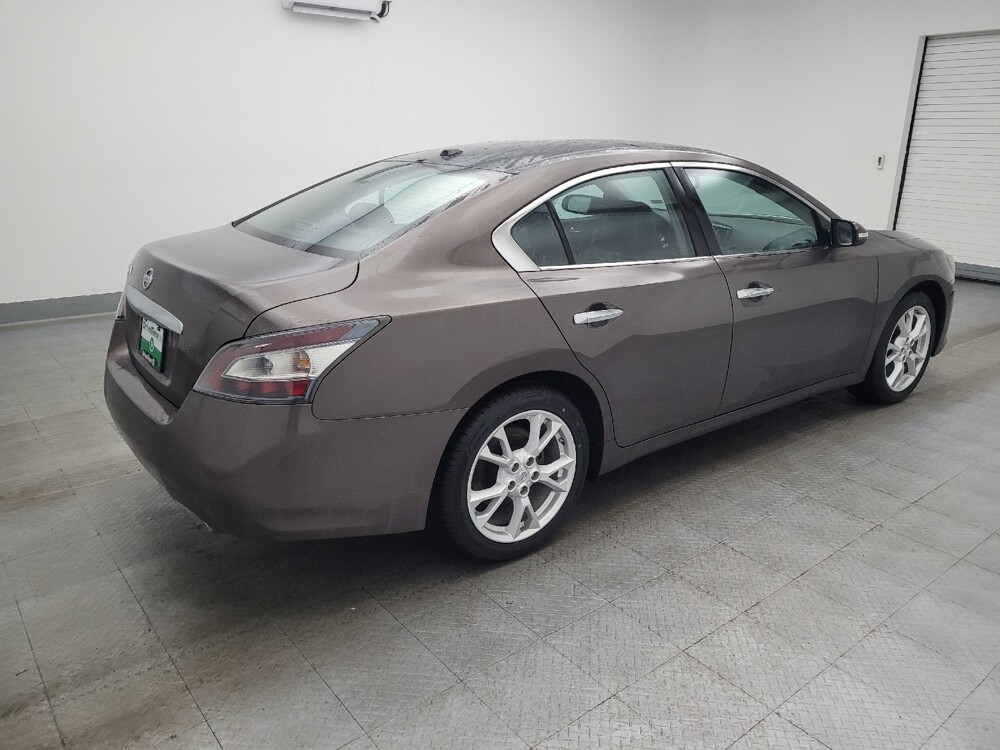 2014 Nissan Maxima in Maple Heights, OH 44137 - 18113311 10