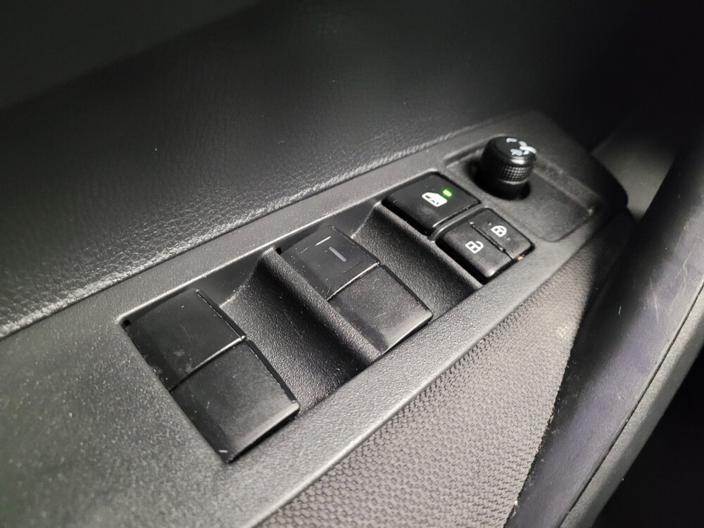 2021 Toyota Corolla in Maple Heights, OH 44137 - 18113312 27